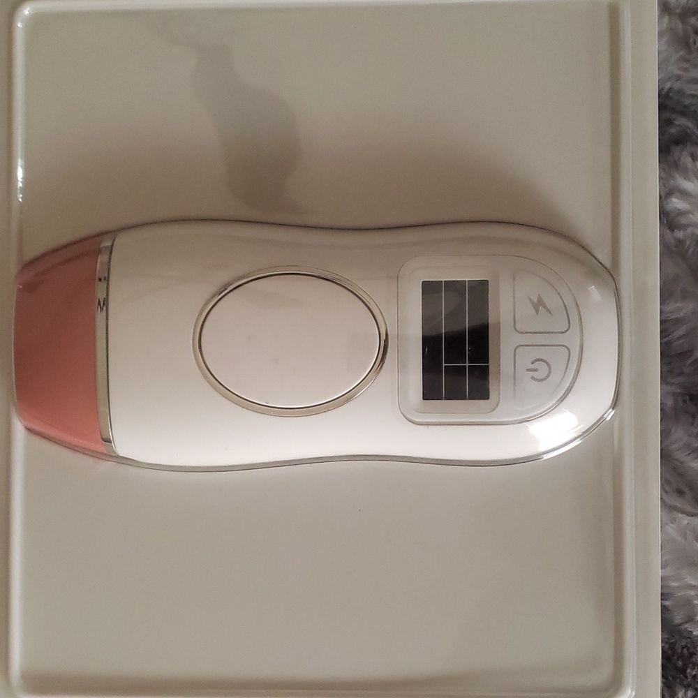 IPL Hair Removal System - Picture 2 of 6